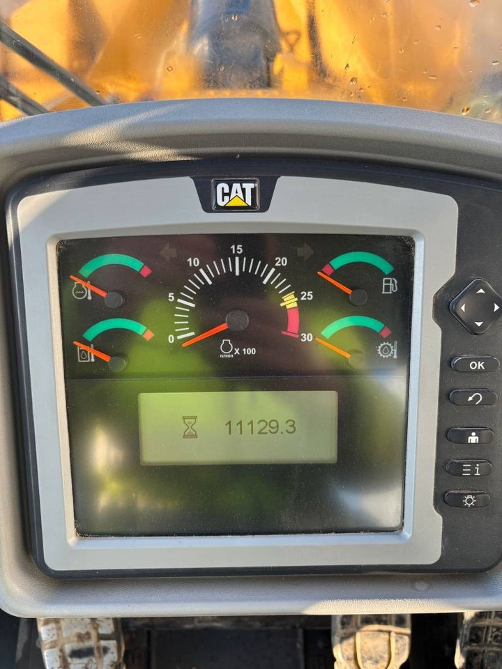 Utovarivač na kotačima CAT 972 K: slika Utovarivač na kotačima CAT 972 K