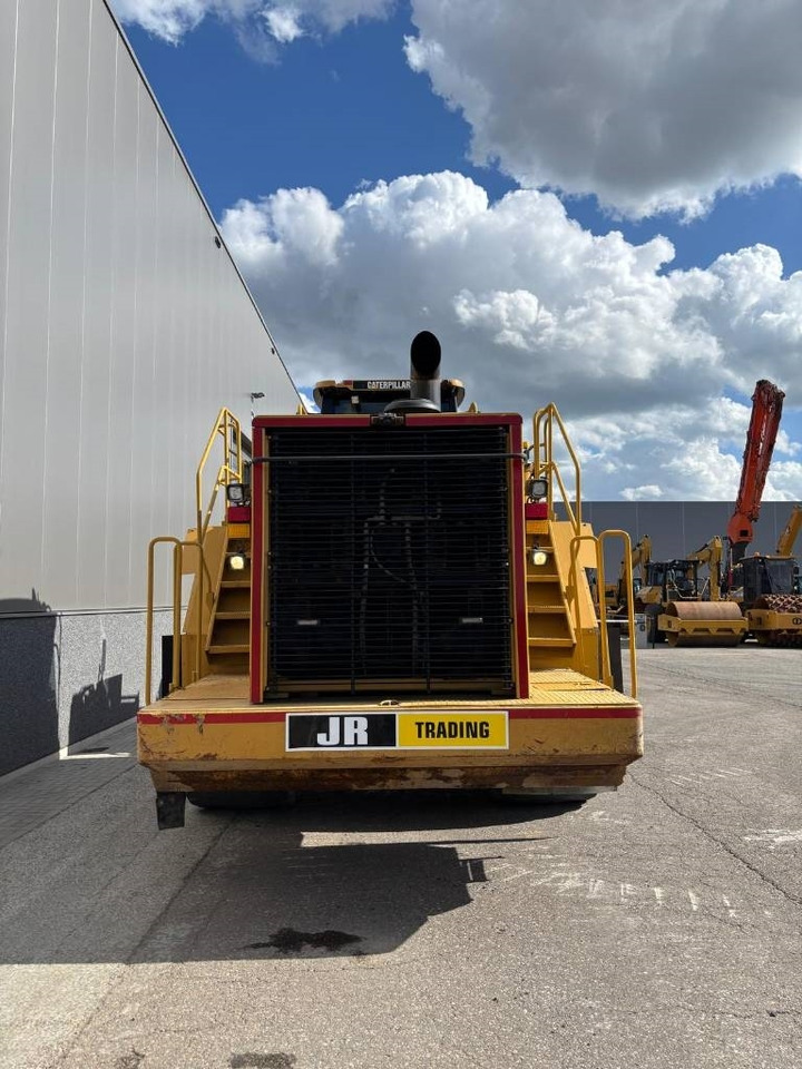 CAT 988 H - Utovarivač na kotačima: slika CAT 988 H - Utovarivač na kotačima CAT 988 H - Utovarivač na kotačima: slika CAT 988 H - Utovarivač na kotačima