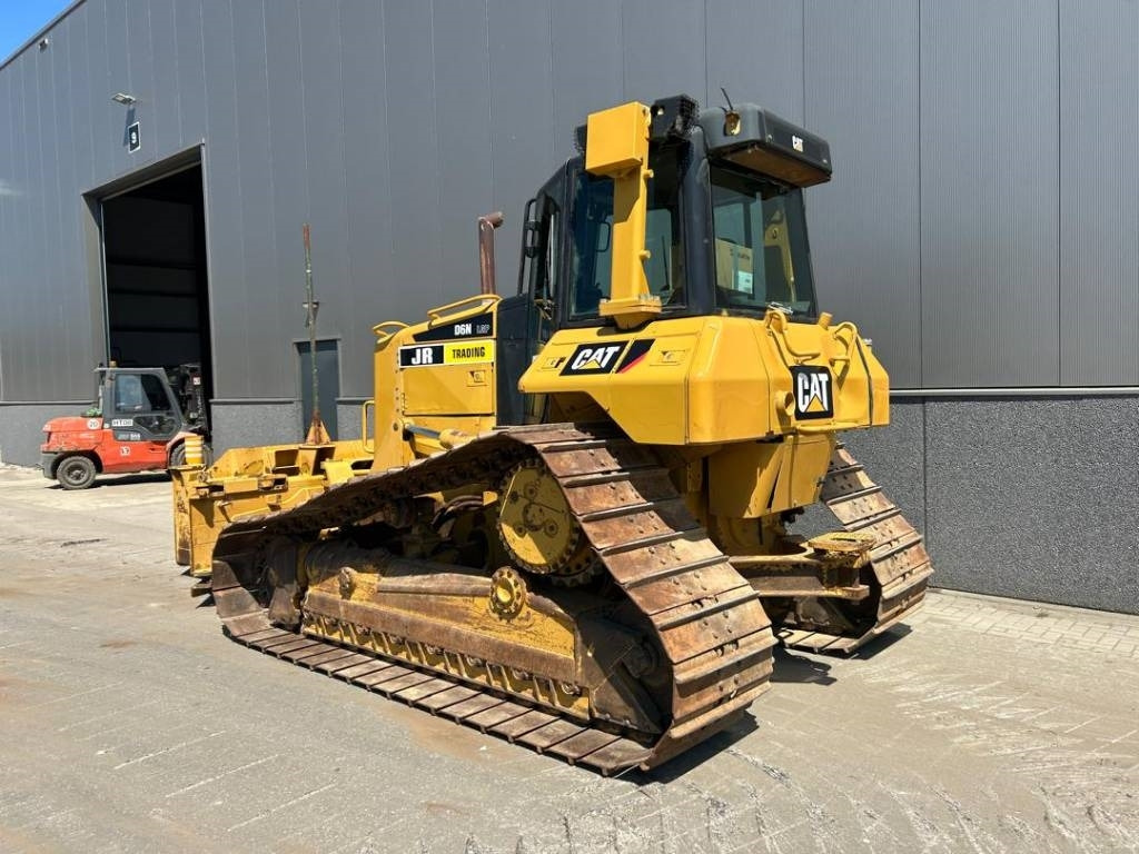 CAT D 6 N LGP (CE Certified) - Buldožer: slika CAT D 6 N LGP (CE Certified) - Buldožer CAT D 6 N LGP (CE Certified) - Buldožer: slika CAT D 6 N LGP (CE Certified) - Buldožer