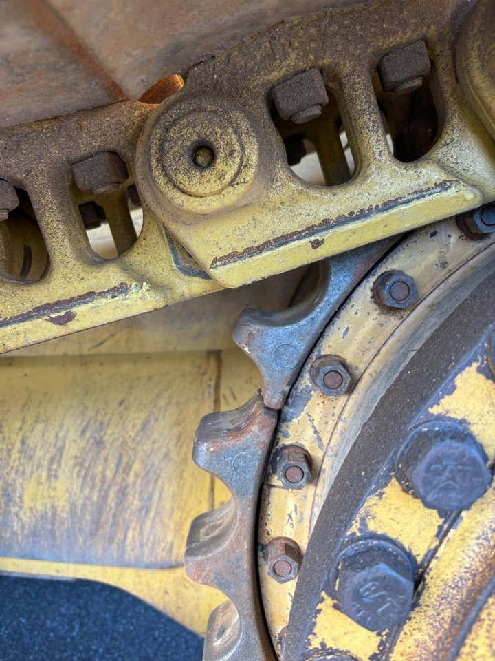 CAT D 6 T LGP (CE / New UC) - Buldožer: slika CAT D 6 T LGP (CE / New UC) - Buldožer CAT D 6 T LGP (CE / New UC) - Buldožer: slika CAT D 6 T LGP (CE / New UC) - Buldožer