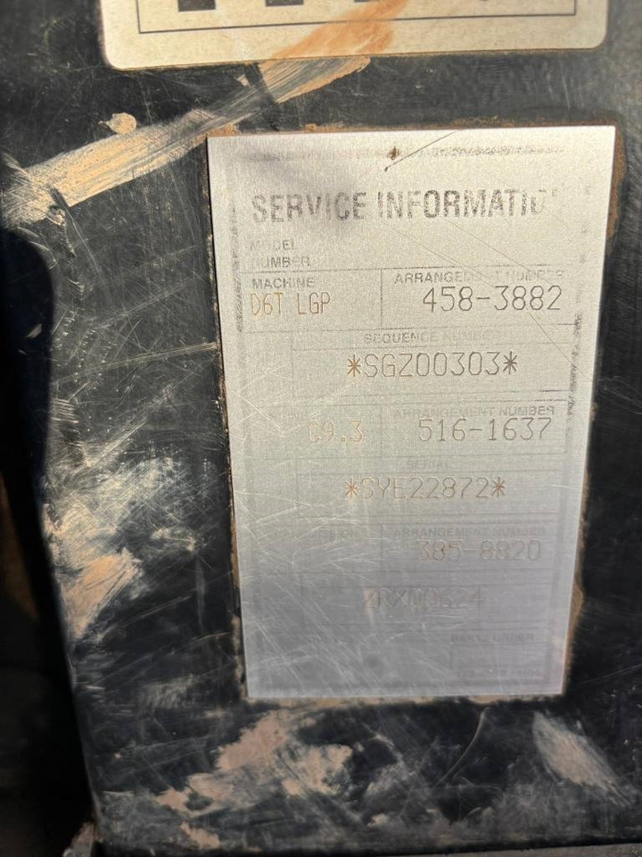 CAT D 6 T LGP (CE / New UC) - Buldožer: slika CAT D 6 T LGP (CE / New UC) - Buldožer CAT D 6 T LGP (CE / New UC) - Buldožer: slika CAT D 6 T LGP (CE / New UC) - Buldožer