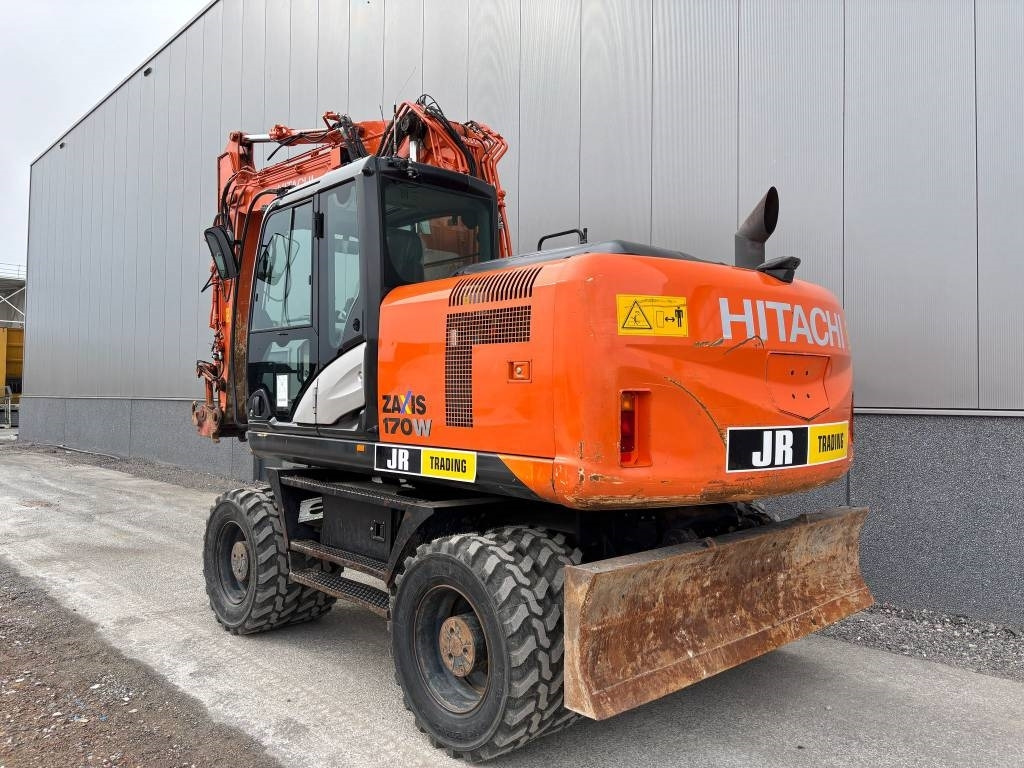 Hitachi ZX 170 W-5 B (low hours/new tires) - Bager na kotačima: slika Hitachi ZX 170 W-5 B (low hours/new tires) - Bager na kotačima Hitachi ZX 170 W-5 B (low hours/new tires) - Bager na kotačima: slika Hitachi ZX 170 W-5 B (low hours/new tires) - Bager na kotačima