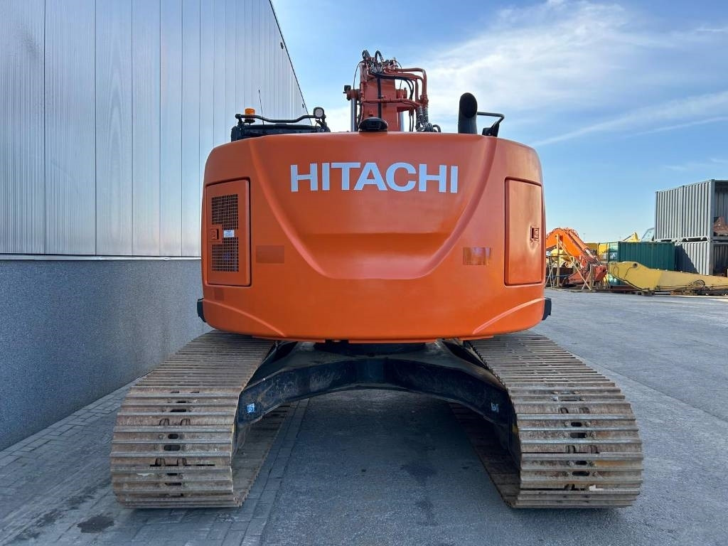 Hitachi ZX 225 US LC-6 - Bager gusjeničar: slika Hitachi ZX 225 US LC-6 - Bager gusjeničar Hitachi ZX 225 US LC-6 - Bager gusjeničar: slika Hitachi ZX 225 US LC-6 - Bager gusjeničar