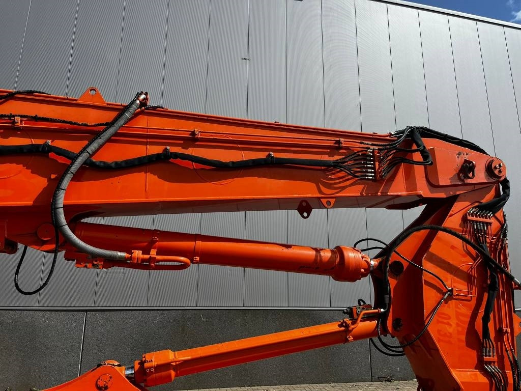 Zakup Hitachi ZX 470 LCD - 3 (25m high reach demolition)  Hitachi ZX 470 LCD - 3 (25m high reach demolition): slika Zakup Hitachi ZX 470 LCD - 3 (25m high reach demolition)  Hitachi ZX 470 LCD - 3 (25m high reach demolition)