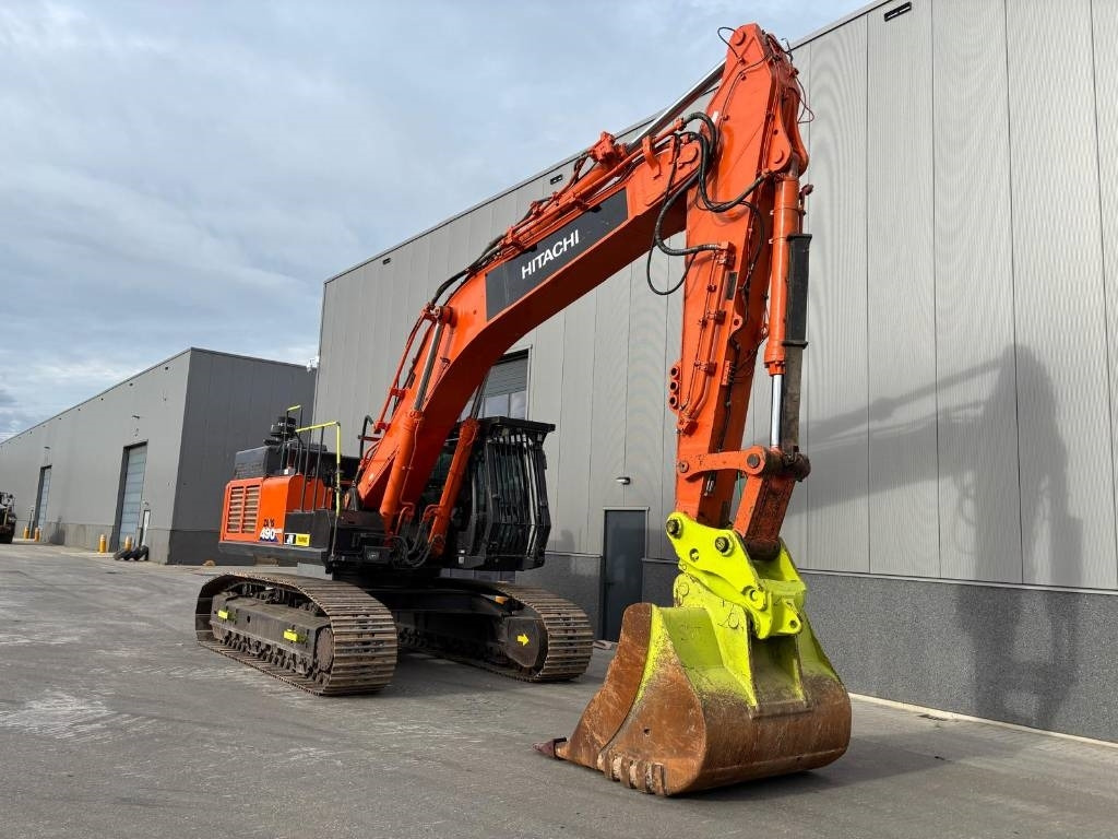 Zakup Hitachi ZX 490 LC H-6  Hitachi ZX 490 LC H-6: slika Zakup Hitachi ZX 490 LC H-6  Hitachi ZX 490 LC H-6