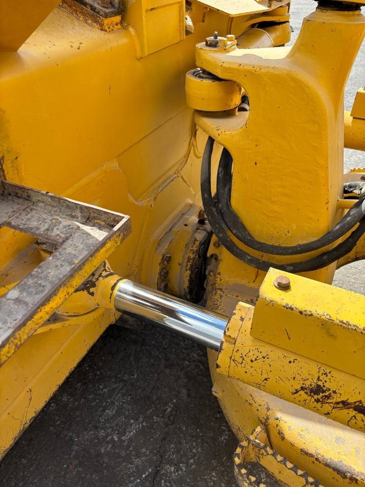 Buldožer Komatsu D 61 EX-24 (GPS Prepared): slika Buldožer Komatsu D 61 EX-24 (GPS Prepared)
