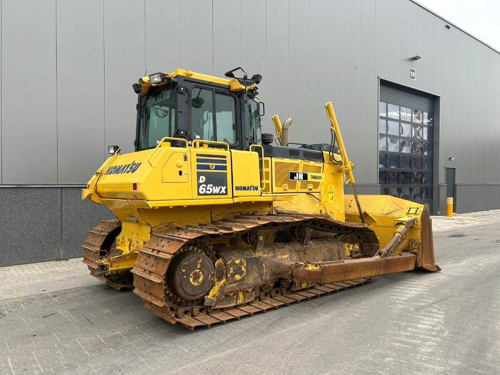 Komatsu D 65 WX-18 - Buldožer: slika Komatsu D 65 WX-18 - Buldožer Komatsu D 65 WX-18 - Buldožer: slika Komatsu D 65 WX-18 - Buldožer