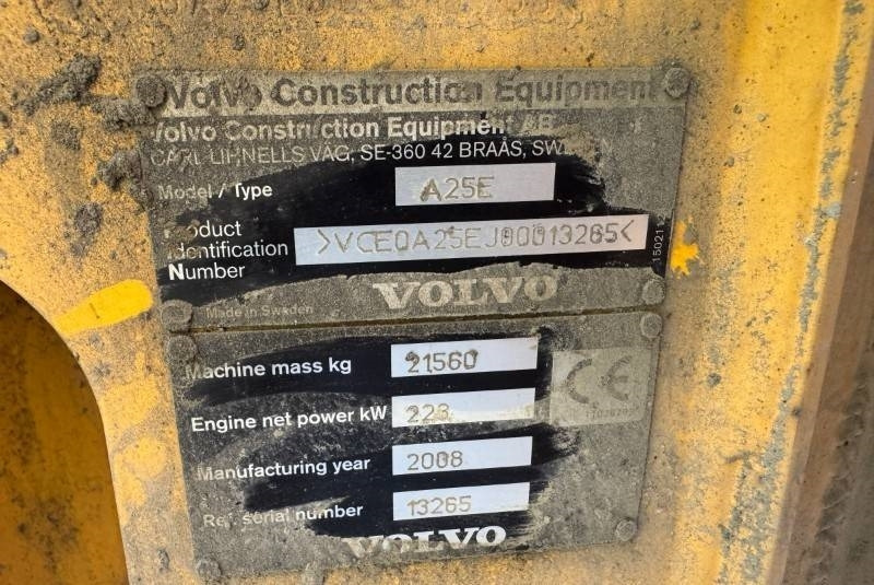 Volvo A 25 E (On Transport)  - Zglobni istovarivač: slika Volvo A 25 E (On Transport)  - Zglobni istovarivač Volvo A 25 E (On Transport)  - Zglobni istovarivač: slika Volvo A 25 E (On Transport)  - Zglobni istovarivač