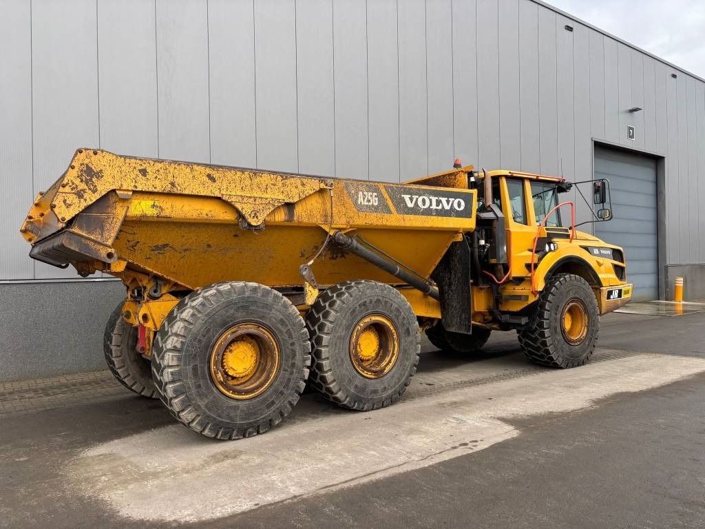 Volvo A 25 G - Zglobni istovarivač: slika Volvo A 25 G - Zglobni istovarivač Volvo A 25 G - Zglobni istovarivač: slika Volvo A 25 G - Zglobni istovarivač