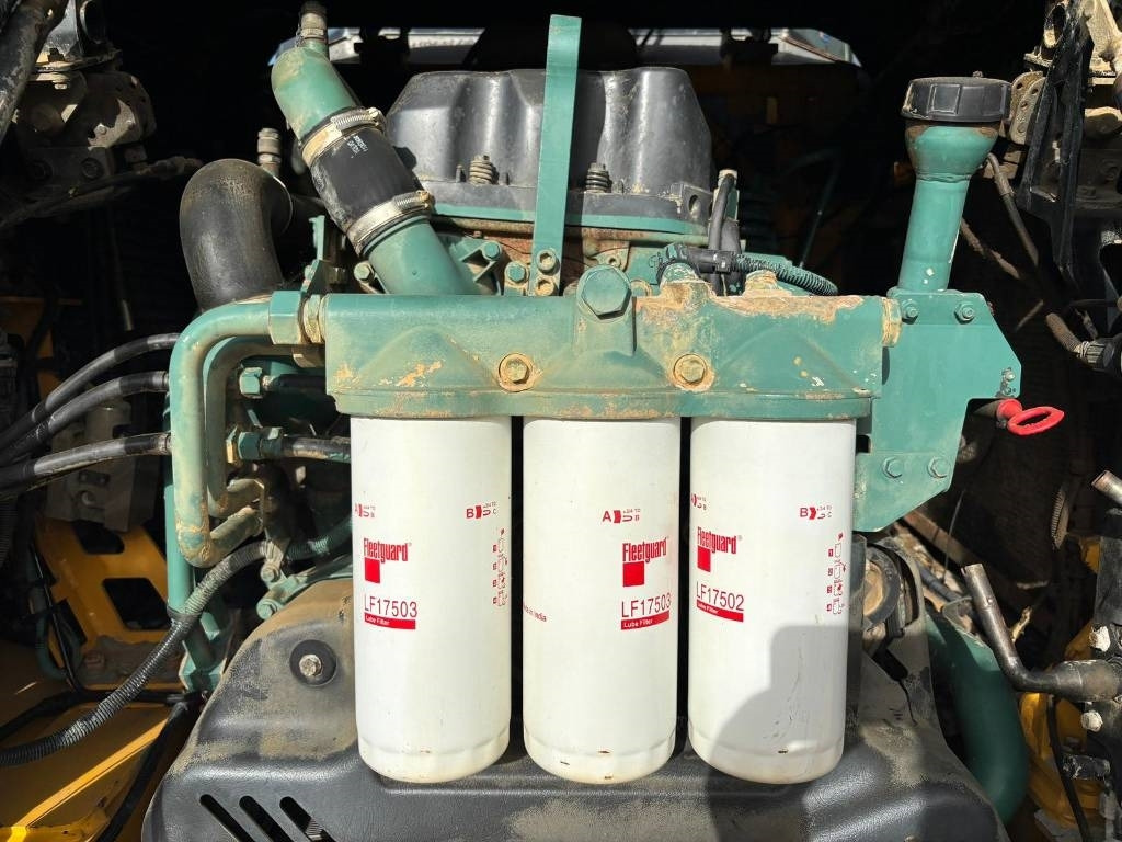 Zglobni istovarivač Volvo A 30 D: slika Zglobni istovarivač Volvo A 30 D Zglobni istovarivač Volvo A 30 D: slika Zglobni istovarivač Volvo A 30 D