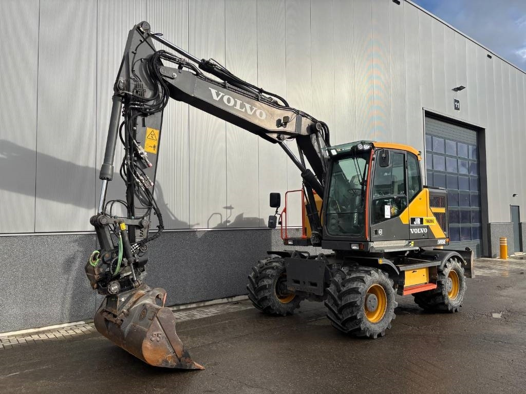 Volvo EWR 150 E - Bager na kotačima: slika Volvo EWR 150 E - Bager na kotačima Volvo EWR 150 E - Bager na kotačima: slika Volvo EWR 150 E - Bager na kotačima