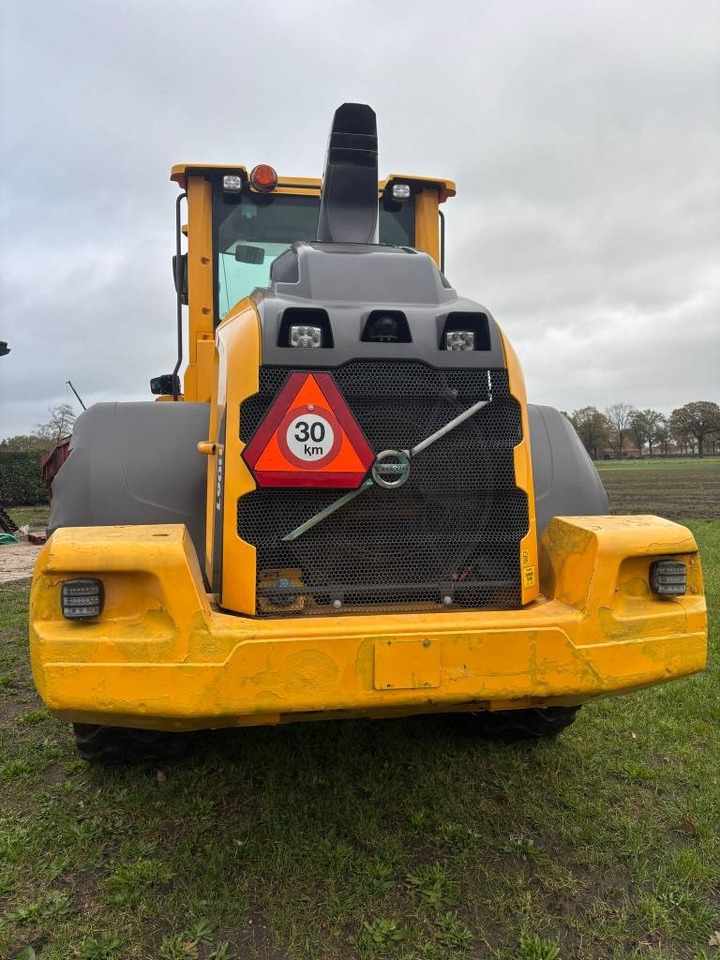 Volvo L 90 H (On Transport)  - Utovarivač na kotačima: slika Volvo L 90 H (On Transport)  - Utovarivač na kotačima Volvo L 90 H (On Transport)  - Utovarivač na kotačima: slika Volvo L 90 H (On Transport)  - Utovarivač na kotačima
