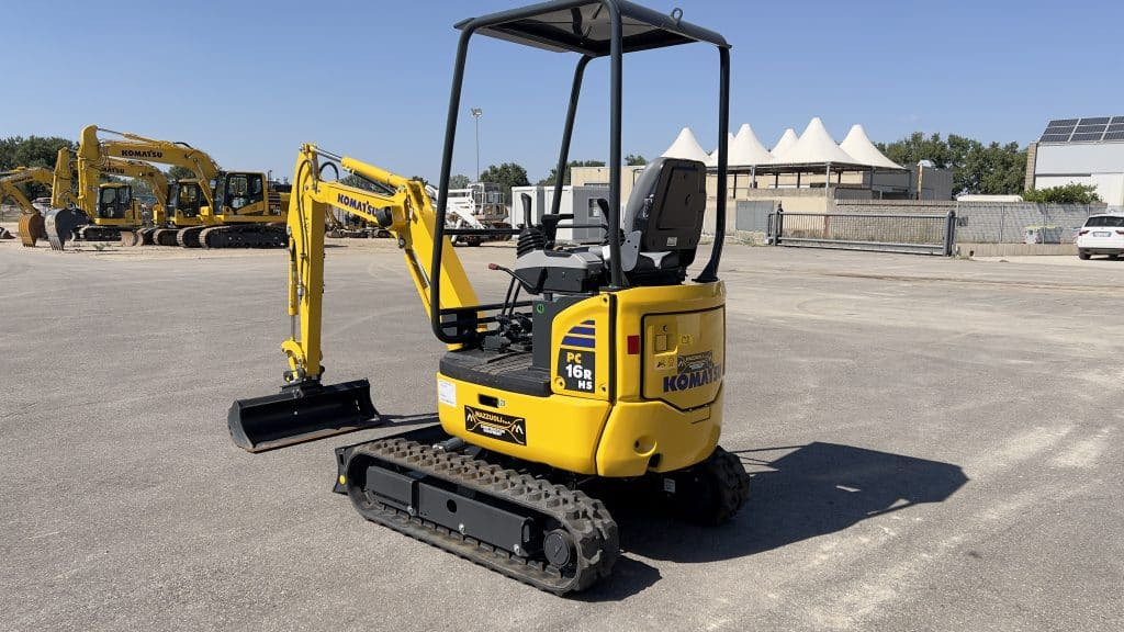 Komatsu PC16 R-3 HS - Mini bager: slika Komatsu PC16 R-3 HS - Mini bager Komatsu PC16 R-3 HS - Mini bager: slika Komatsu PC16 R-3 HS - Mini bager