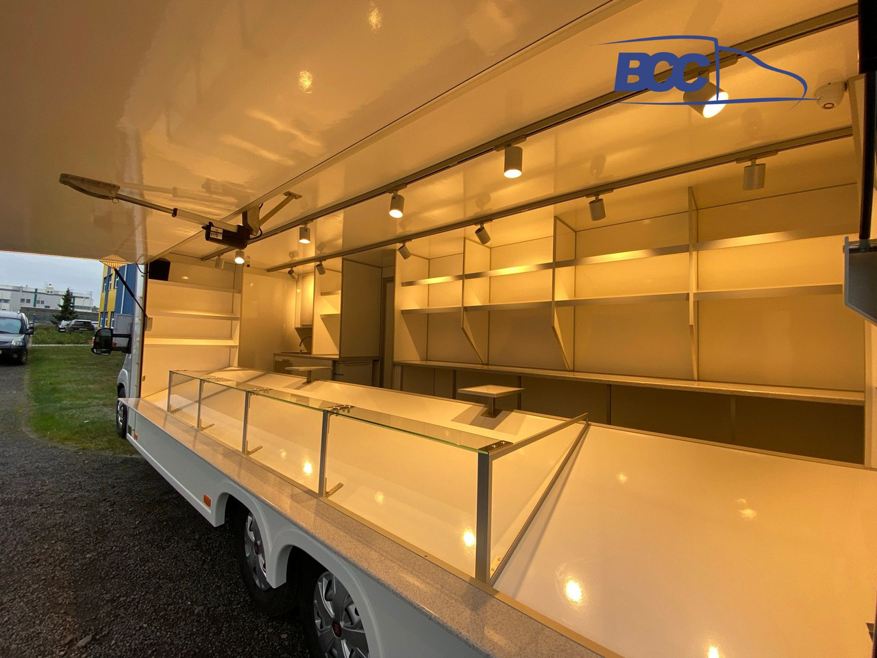 BCC POLSKA - FOOD TRUCK - MOBILNY SKLEP SPOŻYWCZY, AUTO SKLEP SPOŻYWCZY - PEUGEOT BOXER - Kamion za prodaju brze hrane: slika BCC POLSKA - FOOD TRUCK - MOBILNY SKLEP SPOŻYWCZY, AUTO SKLEP SPOŻYWCZY - PEUGEOT BOXER - Kamion za prodaju brze hrane BCC POLSKA - FOOD TRUCK - MOBILNY SKLEP SPOŻYWCZY, AUTO SKLEP SPOŻYWCZY - PEUGEOT BOXER - Kamion za prodaju brze hrane: slika BCC POLSKA - FOOD TRUCK - MOBILNY SKLEP SPOŻYWCZY, AUTO SKLEP SPOŻYWCZY - PEUGEOT BOXER - Kamion za prodaju brze hrane
