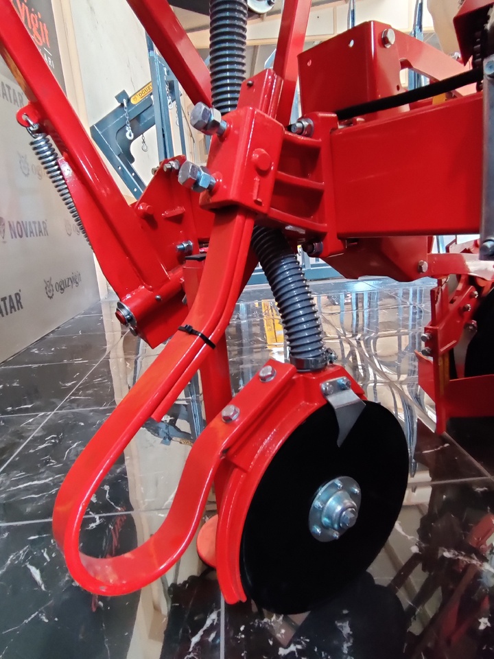 Novatar Pneumatic Seed Drill Machine - Precizna sijačica: slika Novatar Pneumatic Seed Drill Machine - Precizna sijačica Novatar Pneumatic Seed Drill Machine - Precizna sijačica: slika Novatar Pneumatic Seed Drill Machine - Precizna sijačica