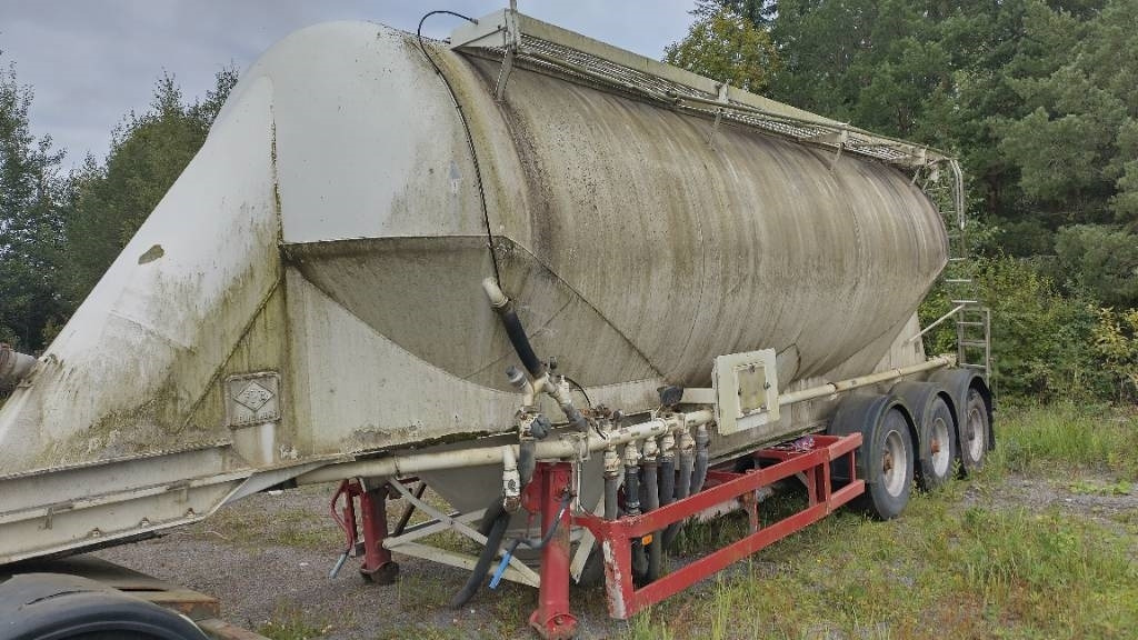 Feldbinder Säiliö puolikas - Poluprikolica cisterna: slika Feldbinder Säiliö puolikas - Poluprikolica cisterna Feldbinder Säiliö puolikas - Poluprikolica cisterna: slika Feldbinder Säiliö puolikas - Poluprikolica cisterna