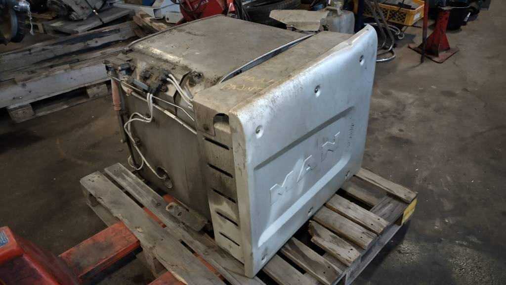 MAN Euro 6 katalysaattori - Motor za Kamion: slika MAN Euro 6 katalysaattori - Motor za Kamion MAN Euro 6 katalysaattori - Motor za Kamion: slika MAN Euro 6 katalysaattori - Motor za Kamion