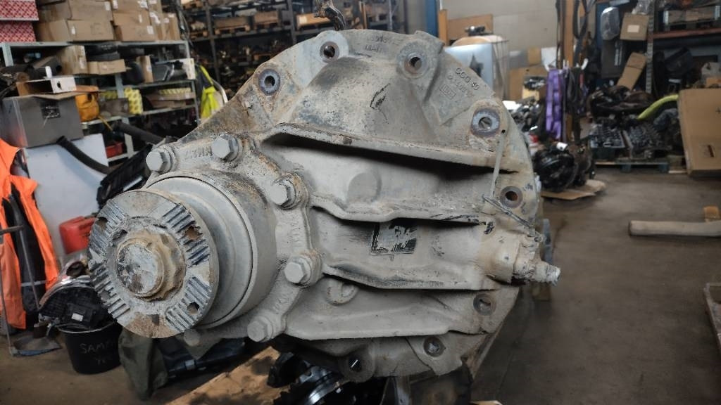 MAN HY-1350 takaperä 3,70 - Osovina i dijelovi za Kamion: slika MAN HY-1350 takaperä 3,70 - Osovina i dijelovi za Kamion MAN HY-1350 takaperä 3,70 - Osovina i dijelovi za Kamion: slika MAN HY-1350 takaperä 3,70 - Osovina i dijelovi za Kamion