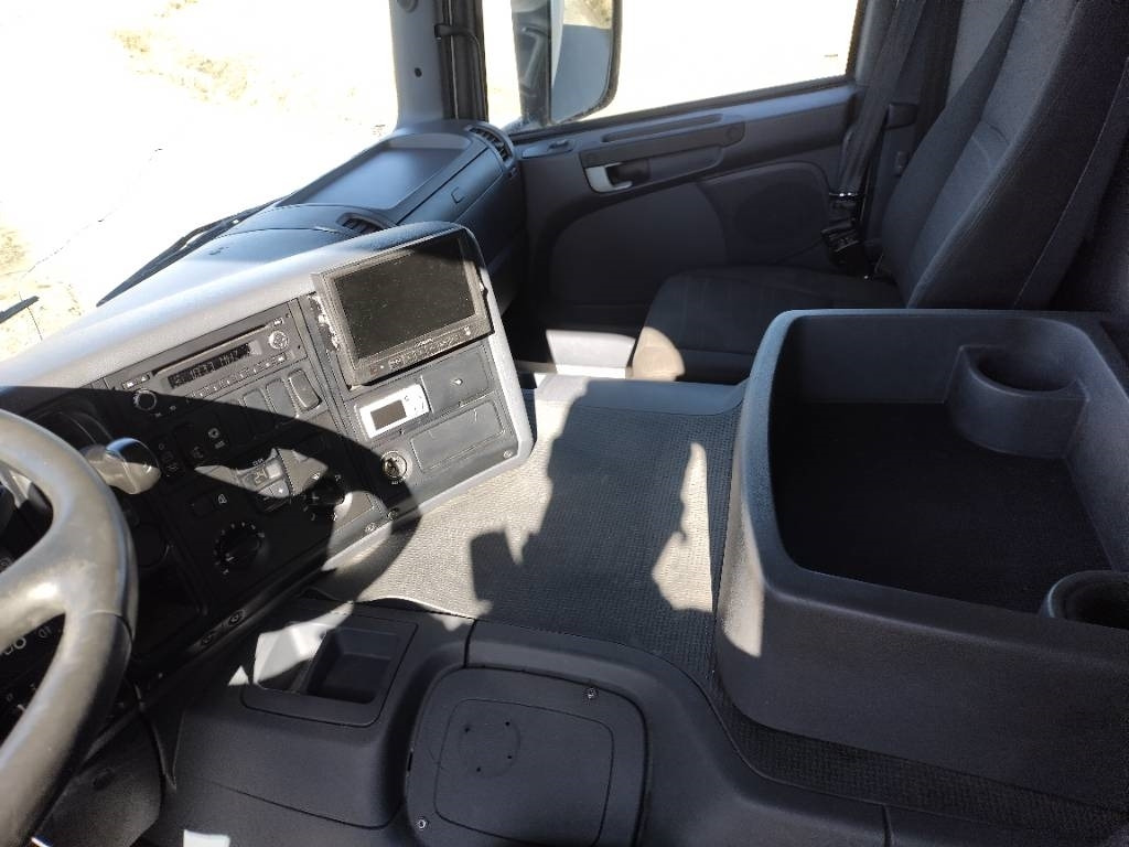 Kamion hladnjača Scania P360 4x2 Vak kylmäkori,lumikko+pl: slika Kamion hladnjača Scania P360 4x2 Vak kylmäkori,lumikko+pl Kamion hladnjača Scania P360 4x2 Vak kylmäkori,lumikko+pl: slika Kamion hladnjača Scania P360 4x2 Vak kylmäkori,lumikko+pl