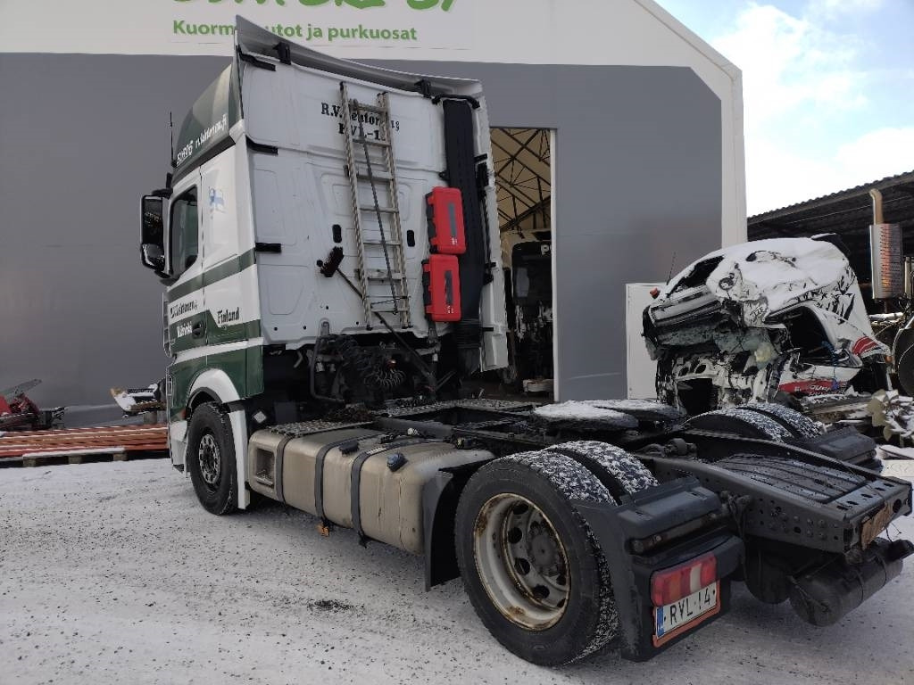 Mercedes-Benz Actros 1848 mega veturi - Tegljač: slika Mercedes-Benz Actros 1848 mega veturi - Tegljač Mercedes-Benz Actros 1848 mega veturi - Tegljač: slika Mercedes-Benz Actros 1848 mega veturi - Tegljač
