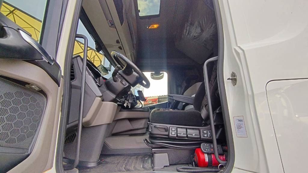 Tegljač Scania R500 6x2 vetoauto, ilmajouset: slika Tegljač Scania R500 6x2 vetoauto, ilmajouset
