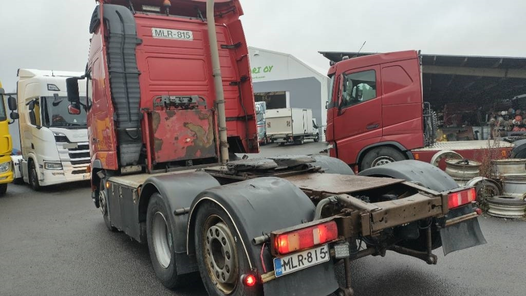 Volvo FH480 6x2 takateli veturi, hydrauliikka,manuaali - Tegljač: slika Volvo FH480 6x2 takateli veturi, hydrauliikka,manuaali - Tegljač Volvo FH480 6x2 takateli veturi, hydrauliikka,manuaali - Tegljač: slika Volvo FH480 6x2 takateli veturi, hydrauliikka,manuaali - Tegljač