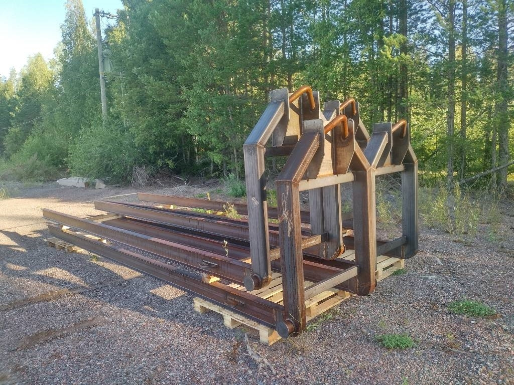 Vaihtolava juoksuja 6m koukkupäillä - Tovarni sanduk: slika Vaihtolava juoksuja 6m koukkupäillä - Tovarni sanduk Vaihtolava juoksuja 6m koukkupäillä - Tovarni sanduk: slika Vaihtolava juoksuja 6m koukkupäillä - Tovarni sanduk