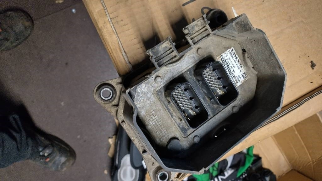 Volvo FCIOMM - Električni sustav za Kamion: slika Volvo FCIOMM - Električni sustav za Kamion Volvo FCIOMM - Električni sustav za Kamion: slika Volvo FCIOMM - Električni sustav za Kamion