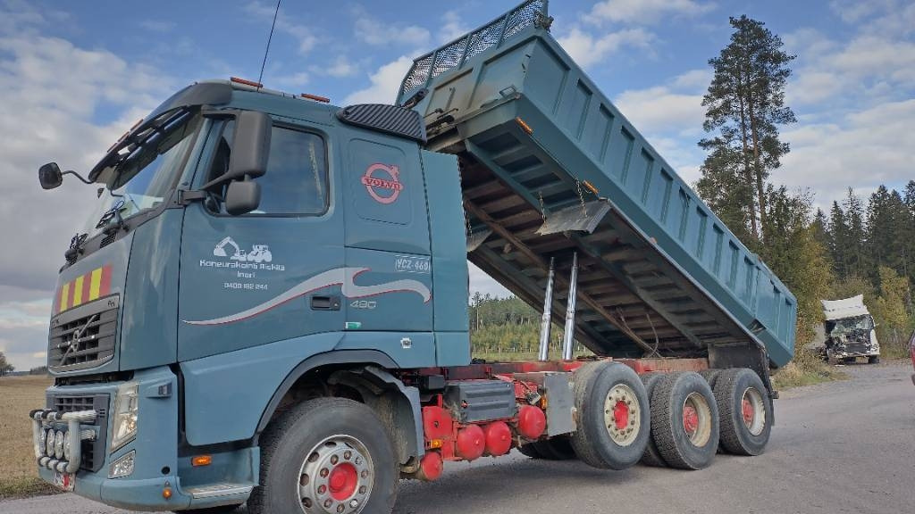 Volvo FH13 8x4 autom.kasettilava - Kiper: slika Volvo FH13 8x4 autom.kasettilava - Kiper Volvo FH13 8x4 autom.kasettilava - Kiper: slika Volvo FH13 8x4 autom.kasettilava - Kiper