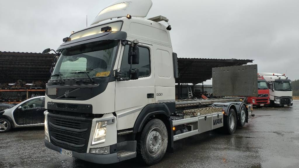 Volvo FM500 6x2 konttilaite+pl, hct varustus - Transporter kontejnera/ Kamion s izmjenjivim sanducima: slika Volvo FM500 6x2 konttilaite+pl, hct varustus - Transporter kontejnera/ Kamion s izmjenjivim sanducima Volvo FM500 6x2 konttilaite+pl, hct varustus - Transporter kontejnera/ Kamion s izmjenjivim sanducima: slika Volvo FM500 6x2 konttilaite+pl, hct varustus - Transporter kontejnera/ Kamion s izmjenjivim sanducima