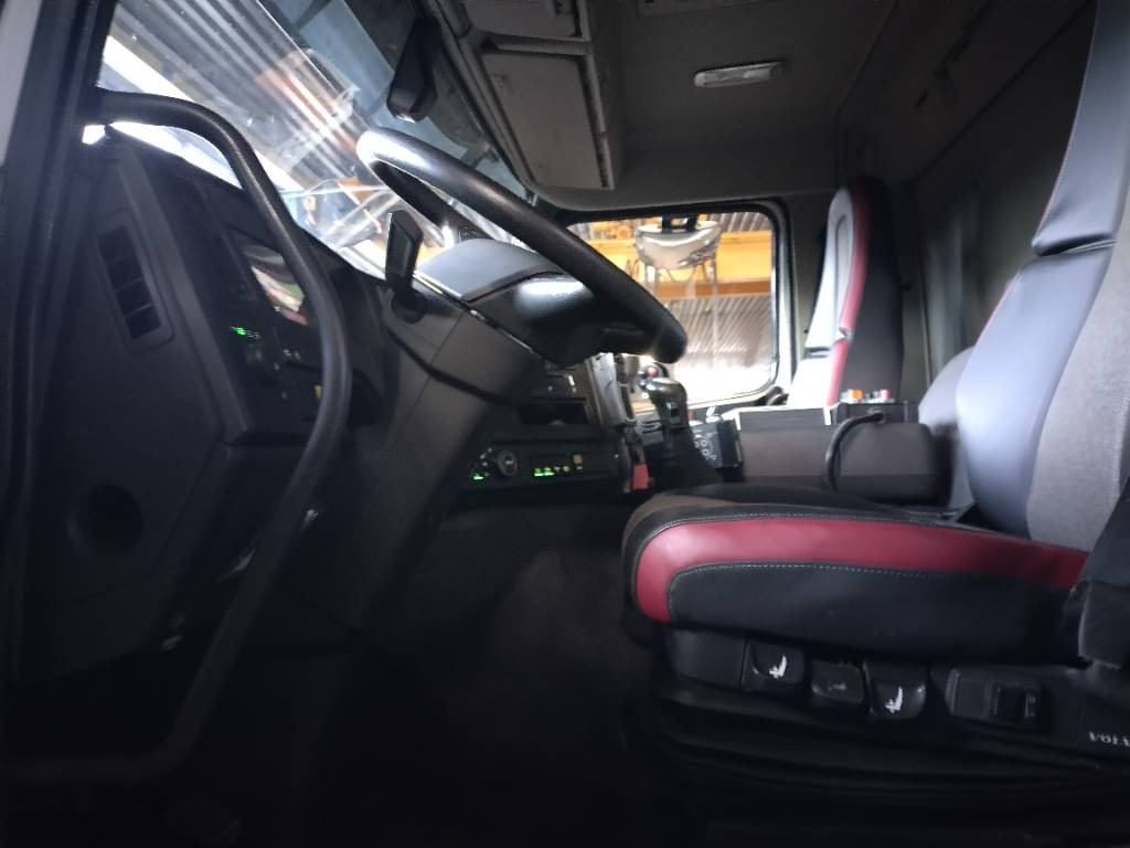 Utovarivač s proklizavajućim upravljanjem Volvo FMX370 6x2 av3700mm multilift vaijerilaite: slika Utovarivač s proklizavajućim upravljanjem Volvo FMX370 6x2 av3700mm multilift vaijerilaite