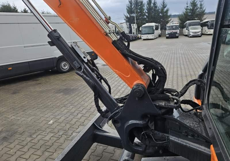 Hitachi ZX48U-5A CLR / 3 ŁYŻKI / SPROWADZONA / 2 300 MTH - Bager gusjeničar: slika Hitachi ZX48U-5A CLR / 3 ŁYŻKI / SPROWADZONA / 2 300 MTH - Bager gusjeničar Hitachi ZX48U-5A CLR / 3 ŁYŻKI / SPROWADZONA / 2 300 MTH - Bager gusjeničar: slika Hitachi ZX48U-5A CLR / 3 ŁYŻKI / SPROWADZONA / 2 300 MTH - Bager gusjeničar