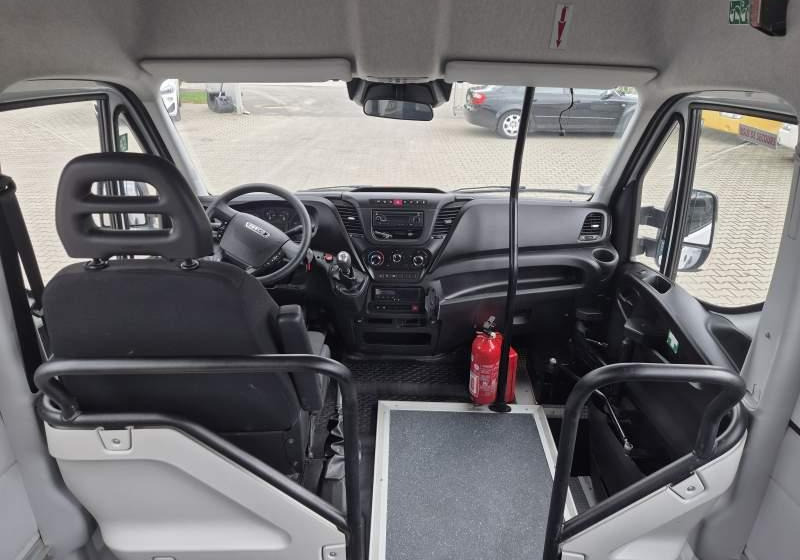 Iveco A60C15 DAILY/SPROWADZONE/EURO 6/92 000 KM - Minibus, Putnički kombi: slika  Iveco A60C15 DAILY/SPROWADZONE/EURO 6/92 000 KM - Minibus, Putnički kombi Iveco A60C15 DAILY/SPROWADZONE/EURO 6/92 000 KM - Minibus, Putnički kombi: slika  Iveco A60C15 DAILY/SPROWADZONE/EURO 6/92 000 KM - Minibus, Putnički kombi