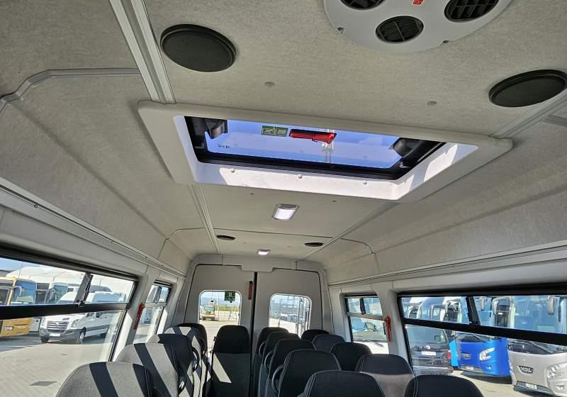 Iveco A60C15 / SPROWADZONE / EURO 6 / 25 000 KM - Minibus, Putnički kombi: slika Iveco A60C15 / SPROWADZONE / EURO 6 / 25 000 KM - Minibus, Putnički kombi Iveco A60C15 / SPROWADZONE / EURO 6 / 25 000 KM - Minibus, Putnički kombi: slika Iveco A60C15 / SPROWADZONE / EURO 6 / 25 000 KM - Minibus, Putnički kombi