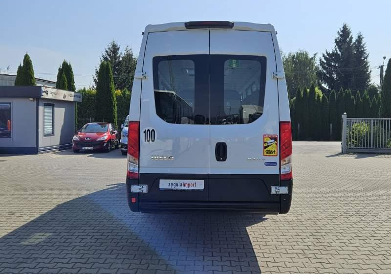 Iveco A60C15 / SPROWADZONE / EURO 6 / 25 000 KM - Minibus, Putnički kombi: slika Iveco A60C15 / SPROWADZONE / EURO 6 / 25 000 KM - Minibus, Putnički kombi Iveco A60C15 / SPROWADZONE / EURO 6 / 25 000 KM - Minibus, Putnički kombi: slika Iveco A60C15 / SPROWADZONE / EURO 6 / 25 000 KM - Minibus, Putnički kombi