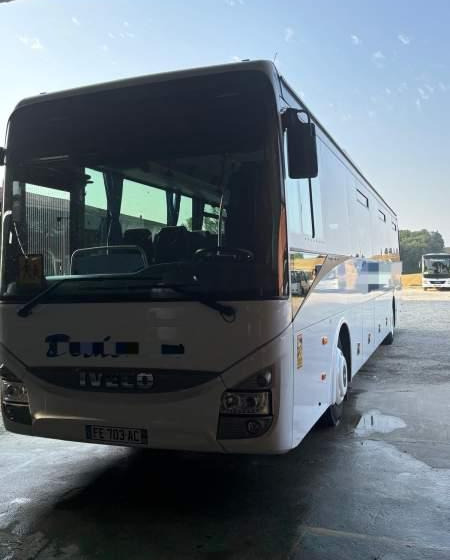 Iveco CROSSWAY/ SPROWADZONY / 180 000 KM / MANUAL - Prigradski autobus: slika Iveco CROSSWAY/ SPROWADZONY / 180 000 KM / MANUAL - Prigradski autobus Iveco CROSSWAY/ SPROWADZONY / 180 000 KM / MANUAL - Prigradski autobus: slika Iveco CROSSWAY/ SPROWADZONY / 180 000 KM / MANUAL - Prigradski autobus