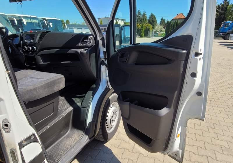 Furgon Iveco DAILY 35-140 / SPROWADZONY Z FRANCJI / TEMPOMAT: slika Furgon Iveco DAILY 35-140 / SPROWADZONY Z FRANCJI / TEMPOMAT