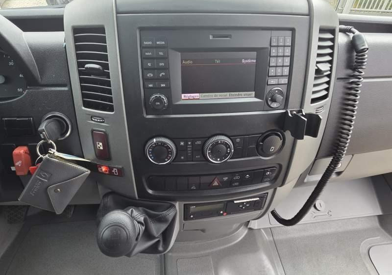 Mercedes-Benz SPRINTER TRANSFER 35 / SPROWADZONY/ 6 800 KM - Minibus, Putnički kombi: slika Mercedes-Benz SPRINTER TRANSFER 35 / SPROWADZONY/ 6 800 KM - Minibus, Putnički kombi Mercedes-Benz SPRINTER TRANSFER 35 / SPROWADZONY/ 6 800 KM - Minibus, Putnički kombi: slika Mercedes-Benz SPRINTER TRANSFER 35 / SPROWADZONY/ 6 800 KM - Minibus, Putnički kombi