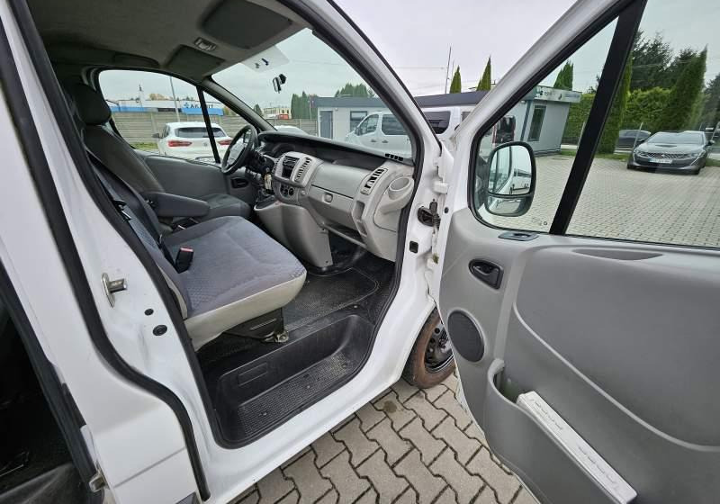 Minibus, Putnički kombi Renault TRAFIC 2.0 DCI 90 COMBI L2H1 / SPROWADZONY: slika Minibus, Putnički kombi Renault TRAFIC 2.0 DCI 90 COMBI L2H1 / SPROWADZONY