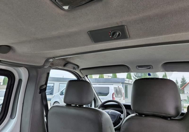 Minibus, Putnički kombi Renault TRAFIC 2.0 DCI 90 COMBI L2H1 / SPROWADZONY: slika Minibus, Putnički kombi Renault TRAFIC 2.0 DCI 90 COMBI L2H1 / SPROWADZONY