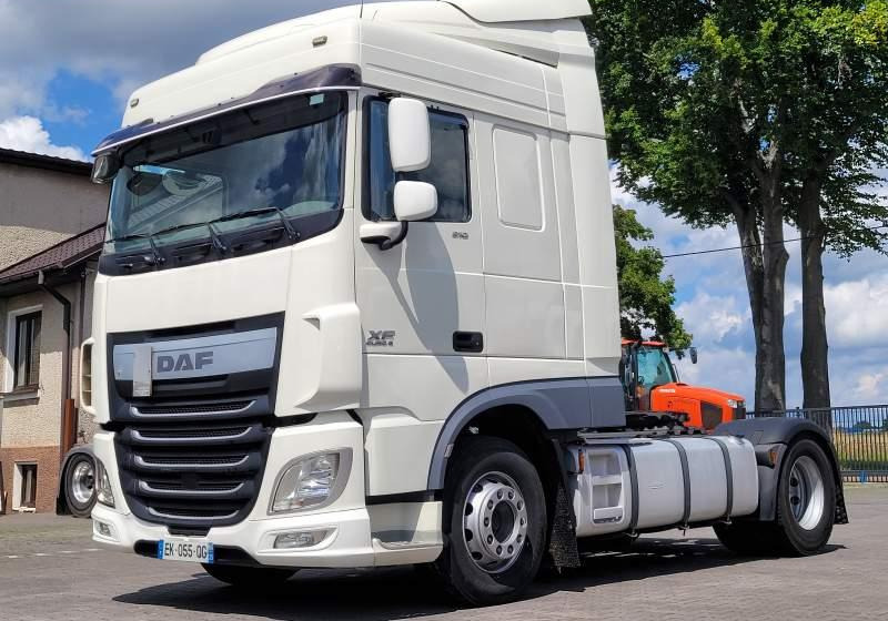 DAF XF510 SPACE CAB / SPROWADZONY / MANUAL / RETARDER - Tegljač: slika DAF XF510 SPACE CAB / SPROWADZONY / MANUAL / RETARDER - Tegljač DAF XF510 SPACE CAB / SPROWADZONY / MANUAL / RETARDER - Tegljač: slika DAF XF510 SPACE CAB / SPROWADZONY / MANUAL / RETARDER - Tegljač