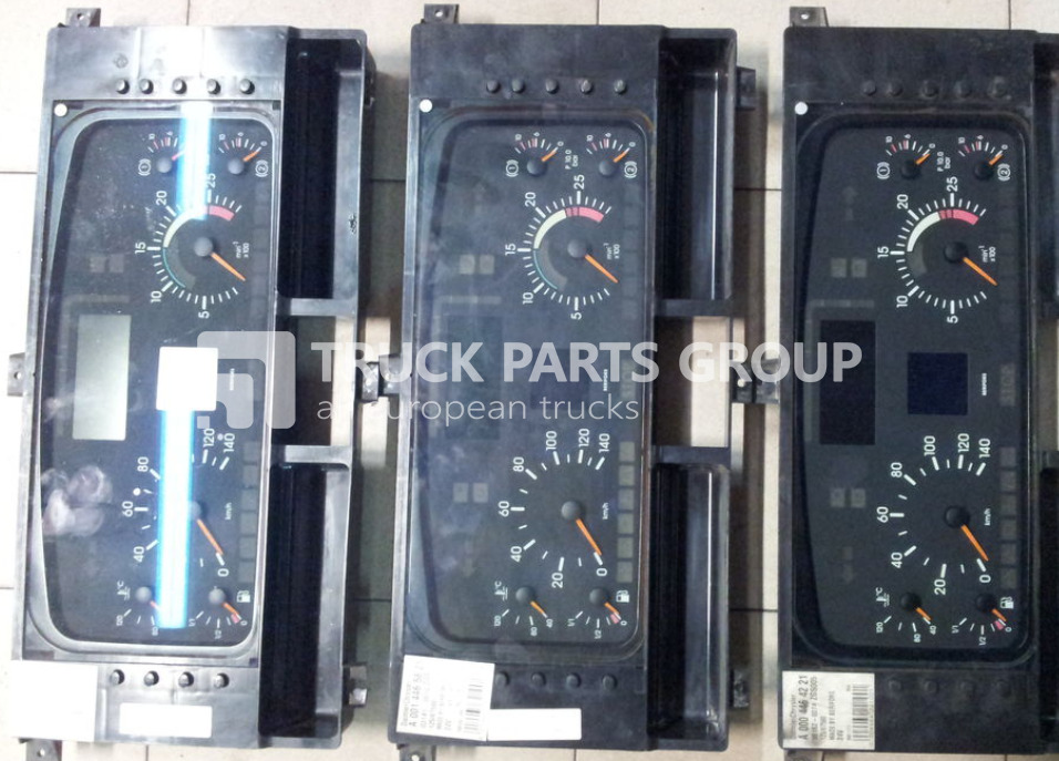MERCEDES-BENZ Actros MP1 EURO2 instrument panel, instrument cluster, dashboard dashboard - Ploča s instrumentima za Kamion: slika MERCEDES-BENZ Actros MP1 EURO2 instrument panel, instrument cluster, dashboard dashboard - Ploča s instrumentima za Kamion MERCEDES-BENZ Actros MP1 EURO2 instrument panel, instrument cluster, dashboard dashboard - Ploča s instrumentima za Kamion: slika MERCEDES-BENZ Actros MP1 EURO2 instrument panel, instrument cluster, dashboard dashboard - Ploča s instrumentima za Kamion