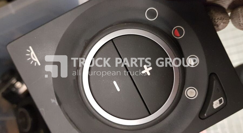 VOLVO FH4 euro6 control panels dashboard, central panel, information p dashboard - Ploča s instrumentima za Kamion: slika VOLVO FH4 euro6 control panels dashboard, central panel, information p dashboard - Ploča s instrumentima za Kamion VOLVO FH4 euro6 control panels dashboard, central panel, information p dashboard - Ploča s instrumentima za Kamion: slika VOLVO FH4 euro6 control panels dashboard, central panel, information p dashboard - Ploča s instrumentima za Kamion