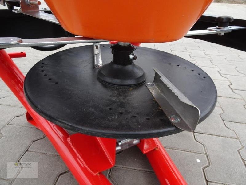 Novi Posipač pijeska/ Soli Dexwal 400H Salzstreuer Streuer Traktor Winter hydraulische Öffnung: slika Novi Posipač pijeska/ Soli Dexwal 400H Salzstreuer Streuer Traktor Winter hydraulische Öffnung Novi Posipač pijeska/ Soli Dexwal 400H Salzstreuer Streuer Traktor Winter hydraulische Öffnung: slika Novi Posipač pijeska/ Soli Dexwal 400H Salzstreuer Streuer Traktor Winter hydraulische Öffnung