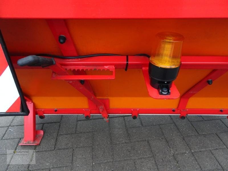 Novi Posipač pijeska/ Soli Dexwal Kastenstreuer Walzenstreuer Salzstreuer Streuer NEU Winter: slika Novi Posipač pijeska/ Soli Dexwal Kastenstreuer Walzenstreuer Salzstreuer Streuer NEU Winter Novi Posipač pijeska/ Soli Dexwal Kastenstreuer Walzenstreuer Salzstreuer Streuer NEU Winter: slika Novi Posipač pijeska/ Soli Dexwal Kastenstreuer Walzenstreuer Salzstreuer Streuer NEU Winter