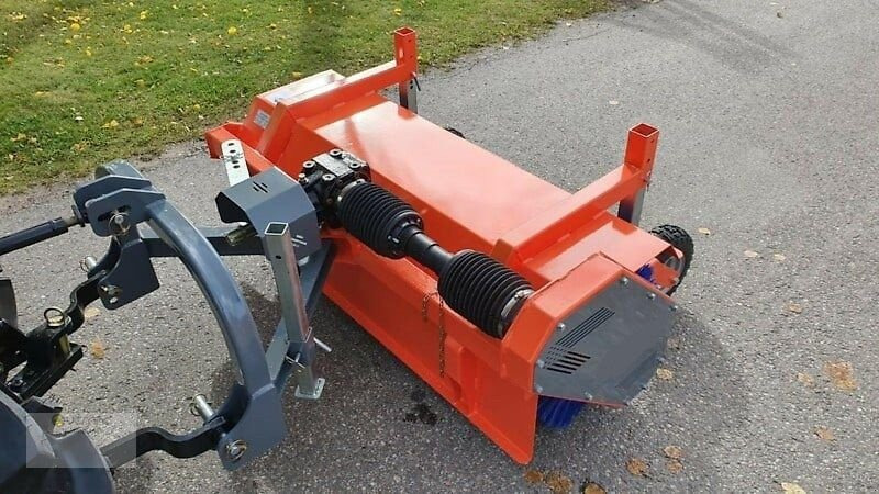 Geo Kehrmaschine Geo SWT140 140cm Kehrbesen Traktor Zapfwelle NEU - Metla: slika Geo Kehrmaschine Geo SWT140 140cm Kehrbesen Traktor Zapfwelle NEU - Metla Geo Kehrmaschine Geo SWT140 140cm Kehrbesen Traktor Zapfwelle NEU - Metla: slika Geo Kehrmaschine Geo SWT140 140cm Kehrbesen Traktor Zapfwelle NEU - Metla