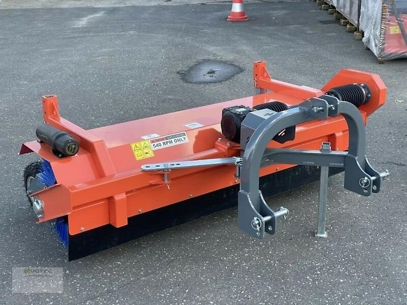 Geo Kehrmaschine Geo SWT220 220cm Kehrbesen Traktor Zapfwelle NEU - Metla: slika Geo Kehrmaschine Geo SWT220 220cm Kehrbesen Traktor Zapfwelle NEU - Metla Geo Kehrmaschine Geo SWT220 220cm Kehrbesen Traktor Zapfwelle NEU - Metla: slika Geo Kehrmaschine Geo SWT220 220cm Kehrbesen Traktor Zapfwelle NEU - Metla