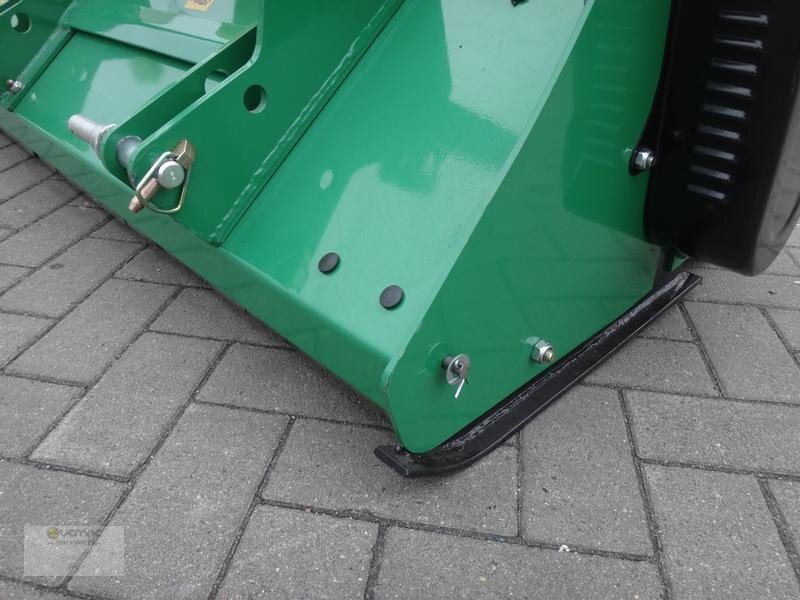 Novi Malčer sa čekićima Vemac EFGC145 145cm Mulcher Schlegelmulcher Hammerschlegel NEU: slika Novi Malčer sa čekićima Vemac EFGC145 145cm Mulcher Schlegelmulcher Hammerschlegel NEU