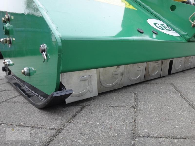 Novi Malčer sa čekićima Vemac EFGC145 145cm Mulcher Schlegelmulcher Hammerschlegel NEU: slika Novi Malčer sa čekićima Vemac EFGC145 145cm Mulcher Schlegelmulcher Hammerschlegel NEU