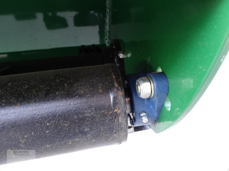 Novi Malčer sa čekićima Vemac EFM125 125cm Mulcher Schlegelmulcher Hammerschlegel NEU: slika Novi Malčer sa čekićima Vemac EFM125 125cm Mulcher Schlegelmulcher Hammerschlegel NEU